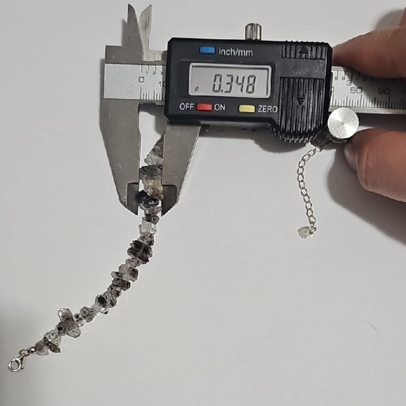 Tibetan Quartz Bracelet - Picture 4 of 4